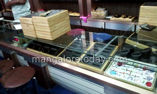 Underworld don Kali Yogish gang behind Rajadhani Jewellers firing case? 